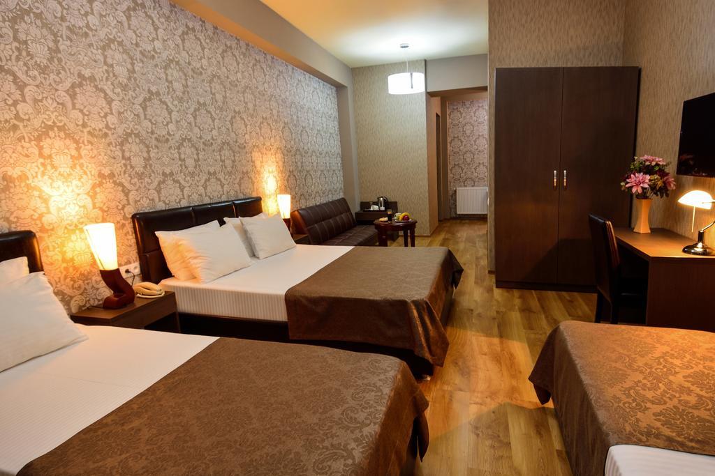 טביליסי Hotel Diamond חדר תמונה