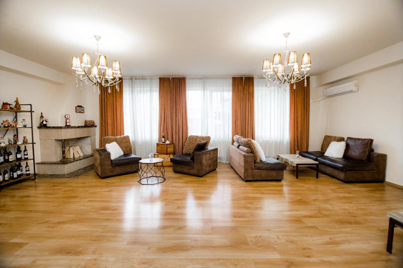 טביליסי Hotel Diamond מראה חיצוני תמונה