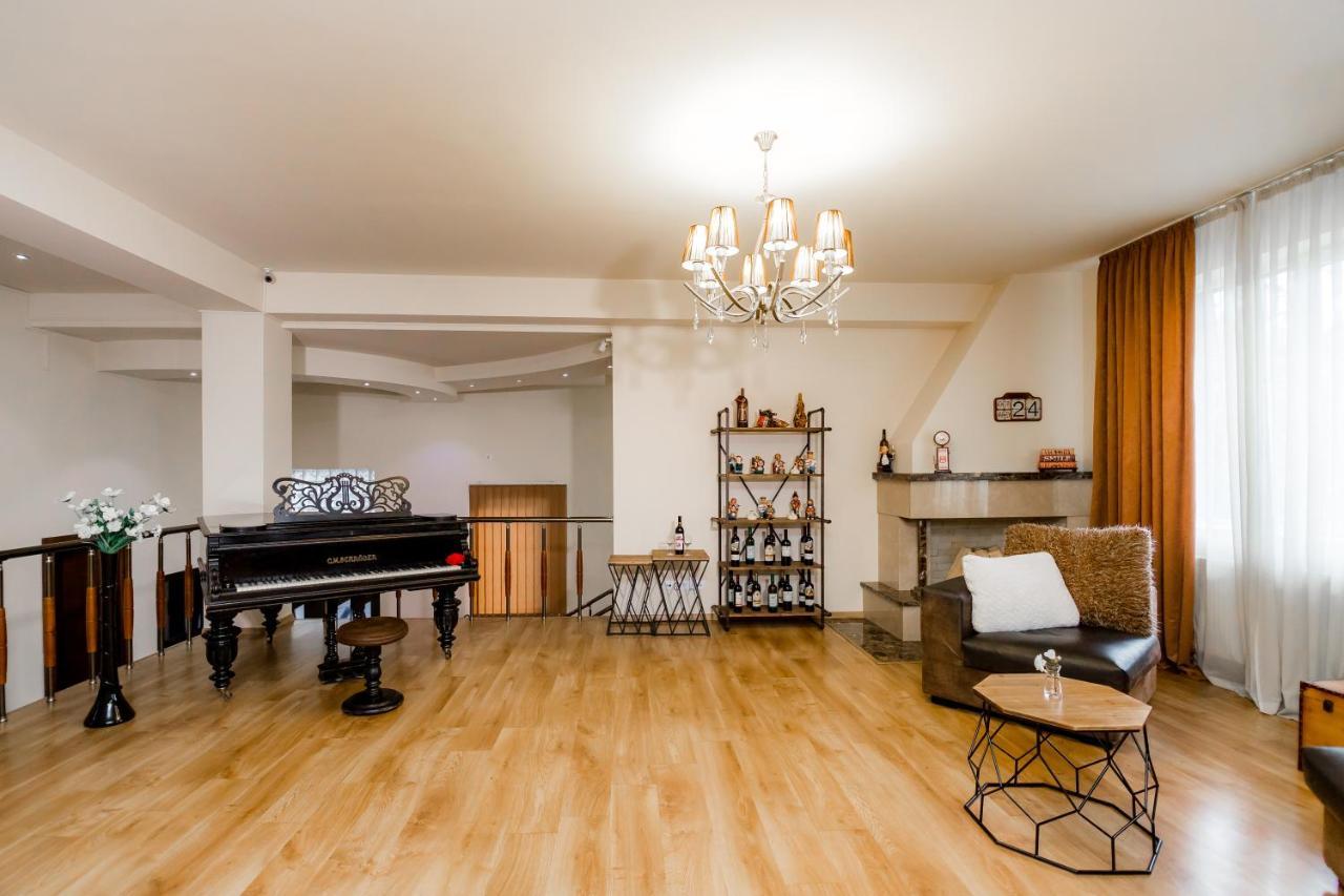 טביליסי Hotel Diamond מראה חיצוני תמונה
